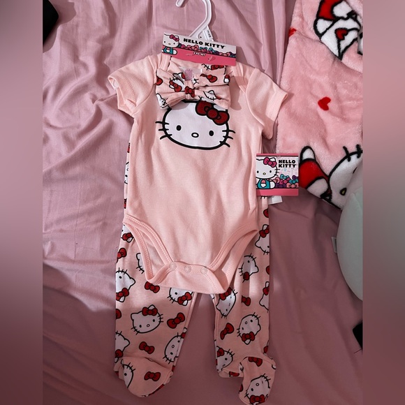 Other - Hello Kitty 3-6 months baby set